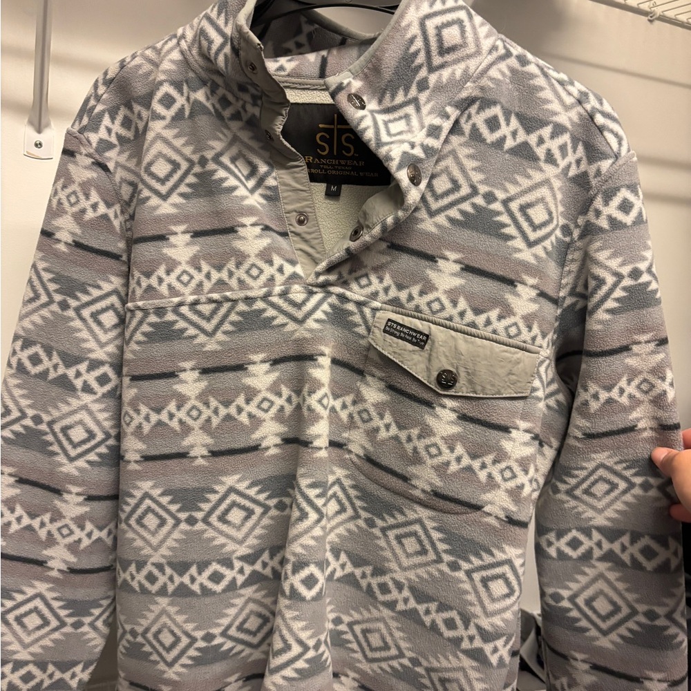 Gray Patterned Pullover Sweater - image 1